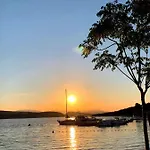 Sunset Apartment *
